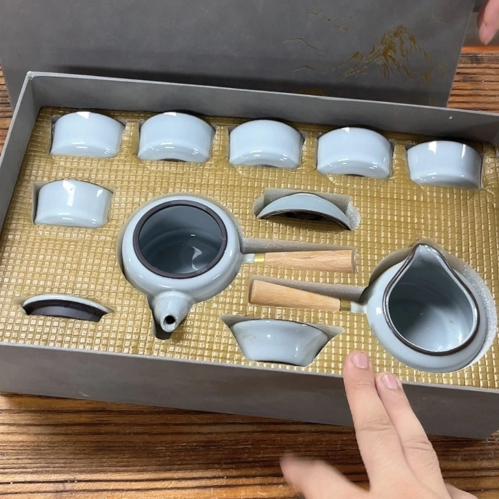 孤品茶具套装等。
