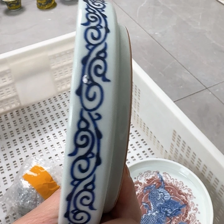 瓷片青花海水龙大壶乘