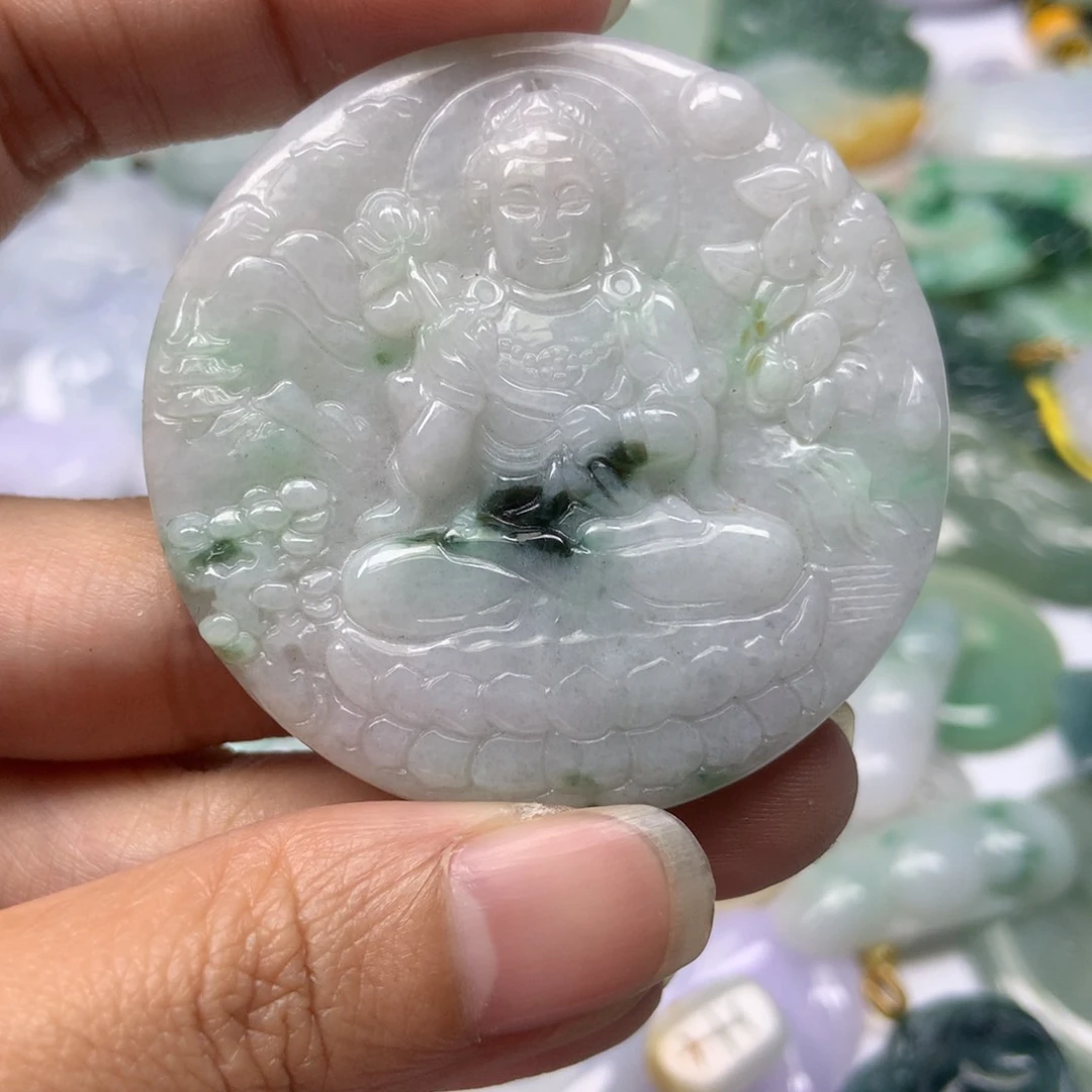 翡翠颈饰未镶嵌天然翡翠