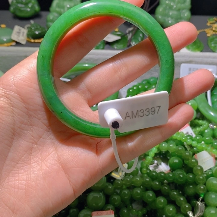 和田玉（碧玉）未镶嵌手镯