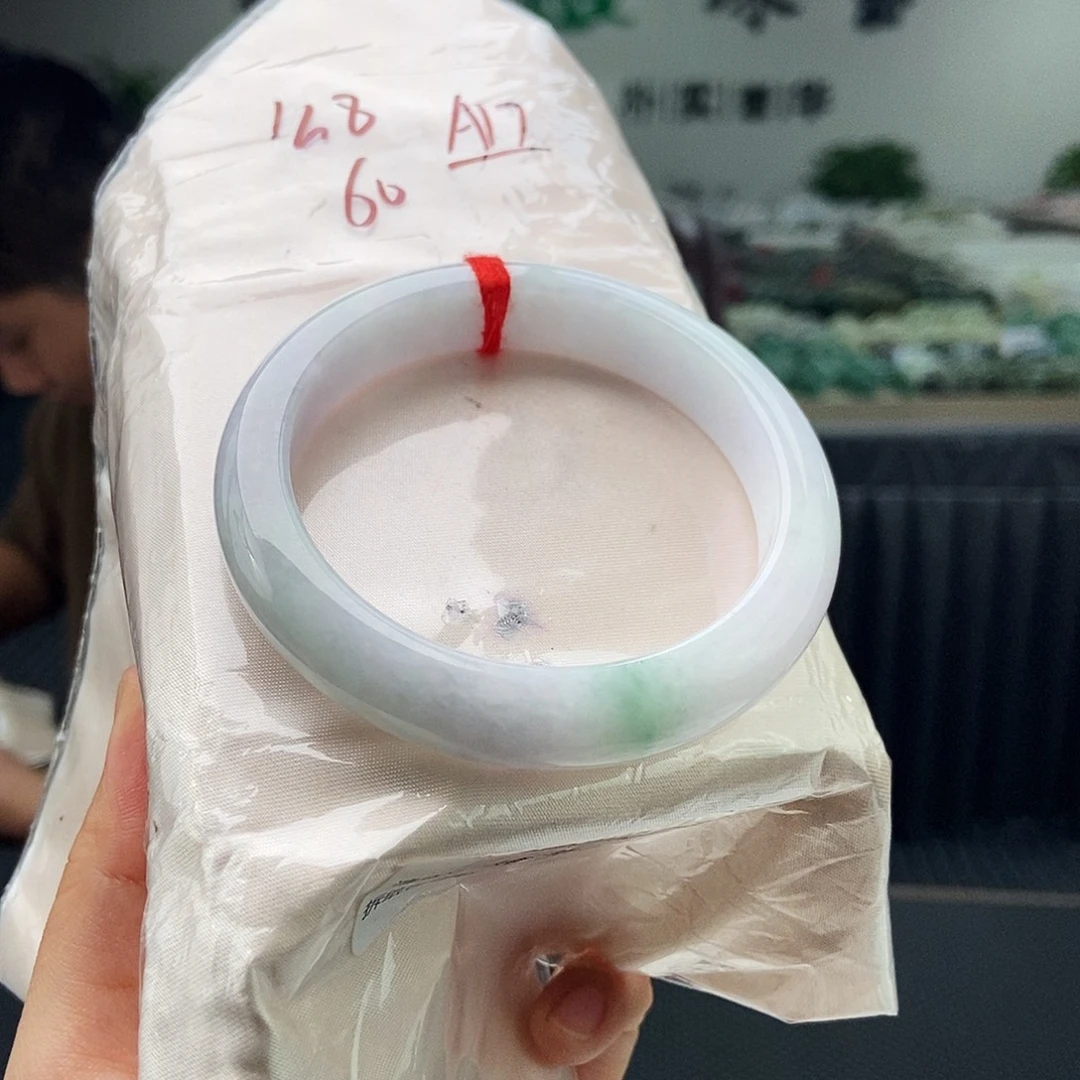 翡翠未镶嵌手镯拍一发一