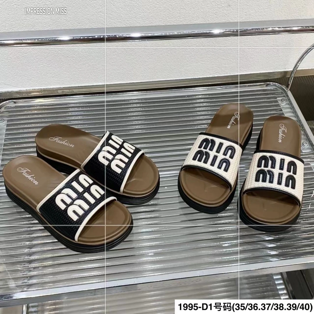 小鑫肝@厚底字母撞色时尚外传百搭一字拖鞋 1995-D1