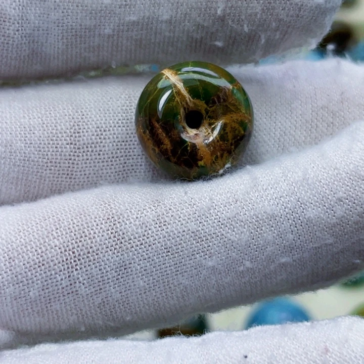 愿***莲绿松石未镶嵌颈饰