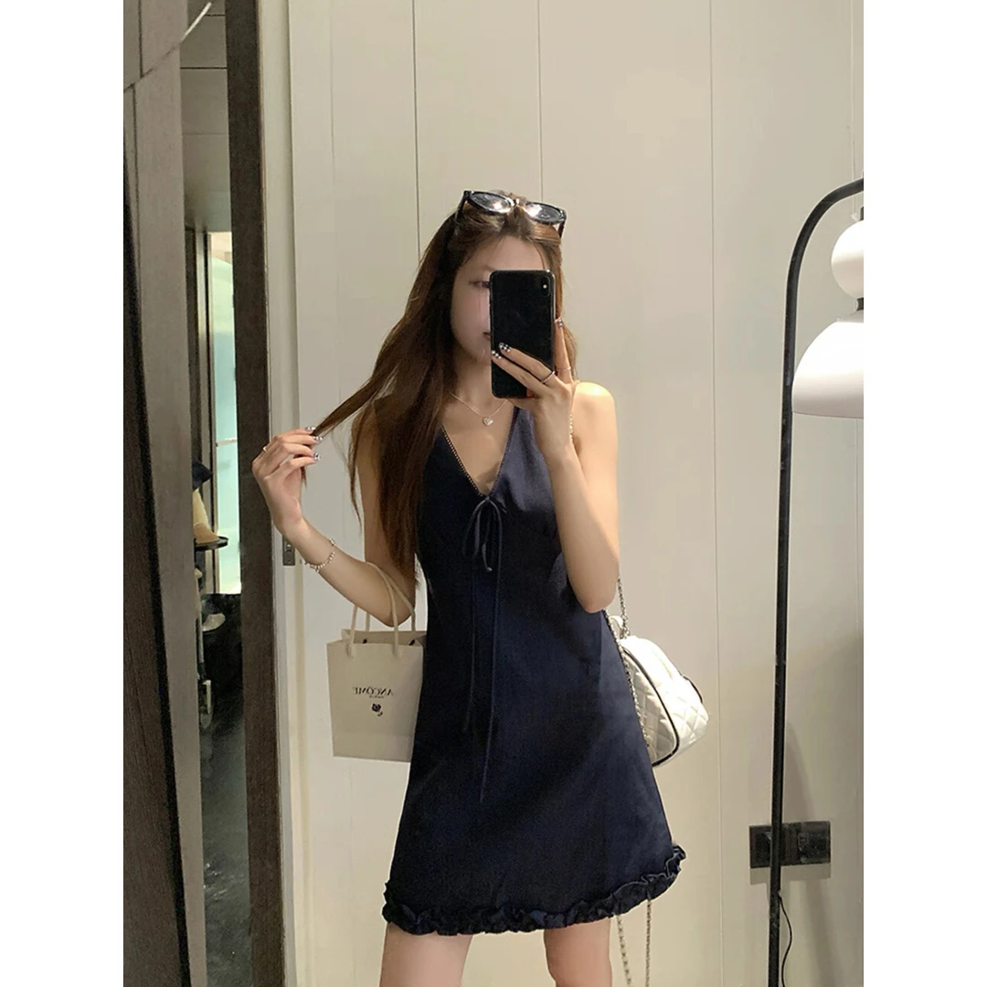 短裙无袖V领夏季连衣裙纯色气质设计感花边裙摆小个子显瘦女裙子