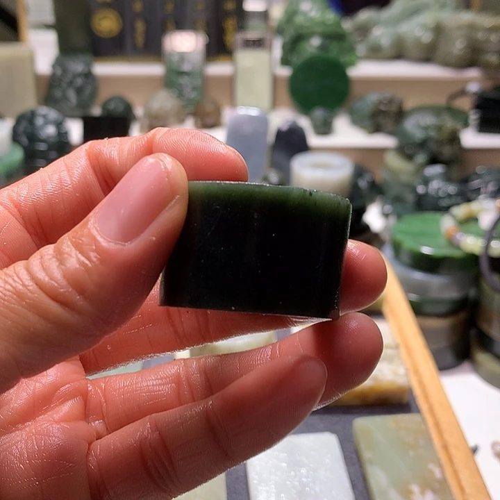 和田玉未镶嵌珠宝半成品