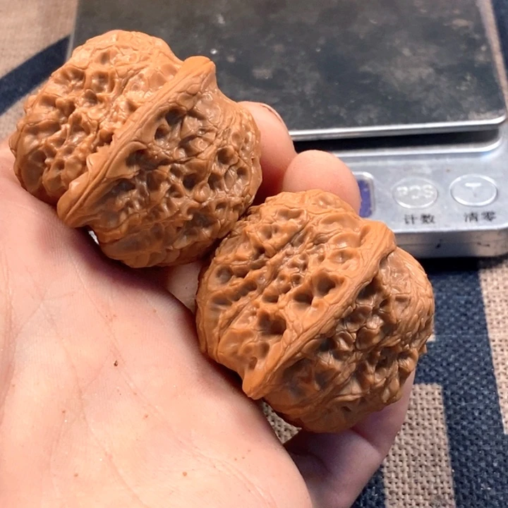 吊坠文玩核桃血麒麟