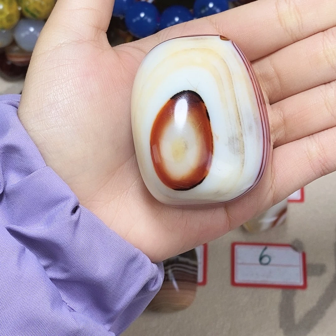 玛瑙/玉髓未镶嵌珠宝奇石