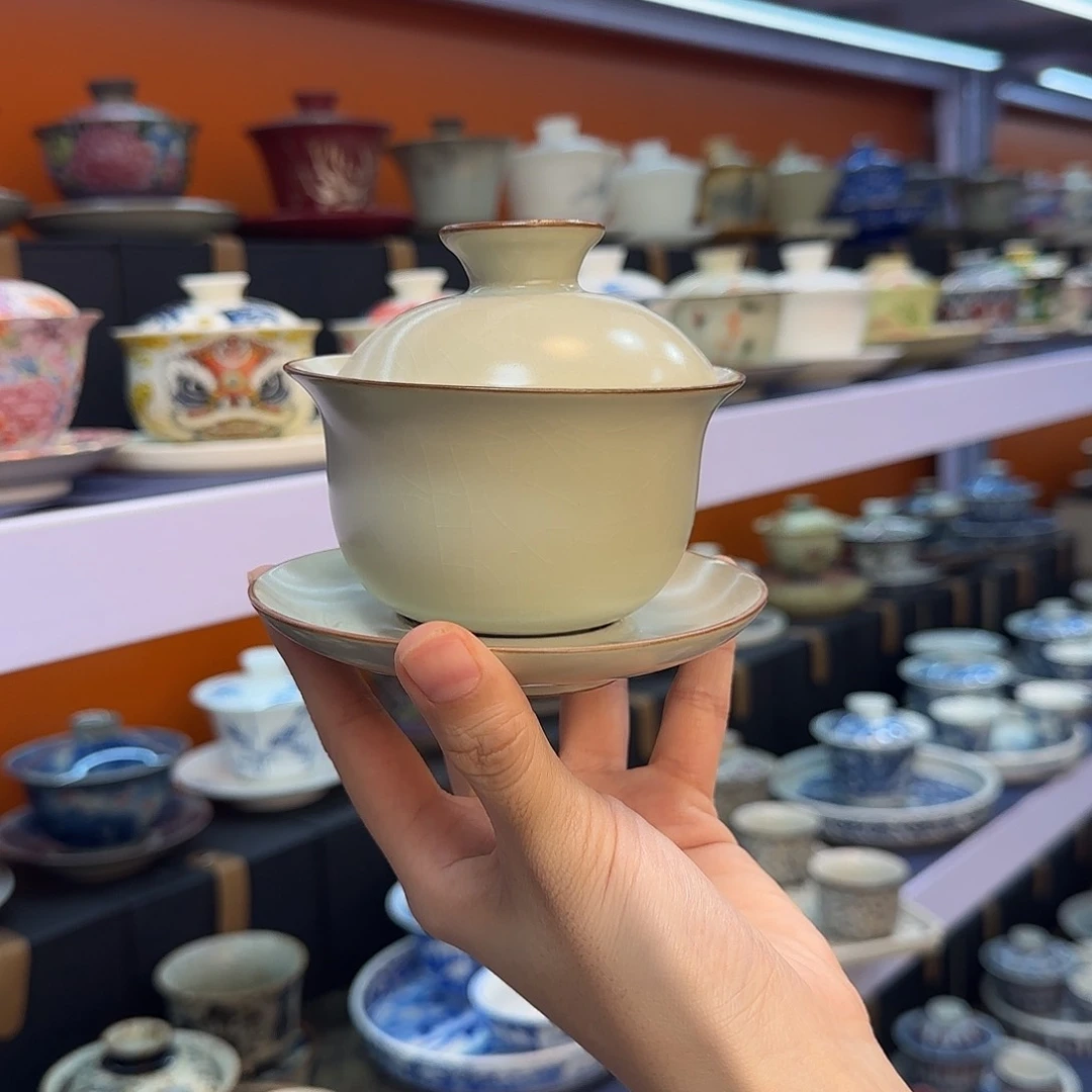 在你心里就是个小孩子啊你说我是谁啊
