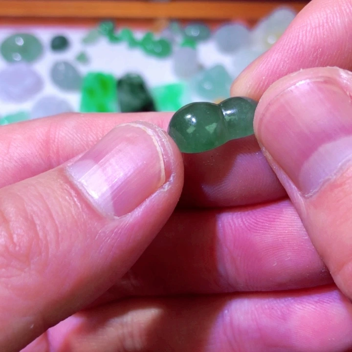 定制翡翠未镶嵌天然a货翡翠