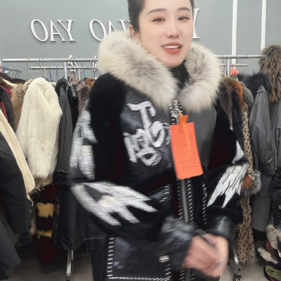 姚小妖家高端皮草