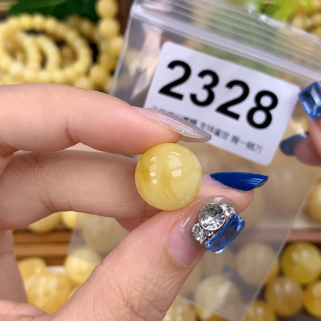 蜜蜡未镶嵌珠宝奇石15