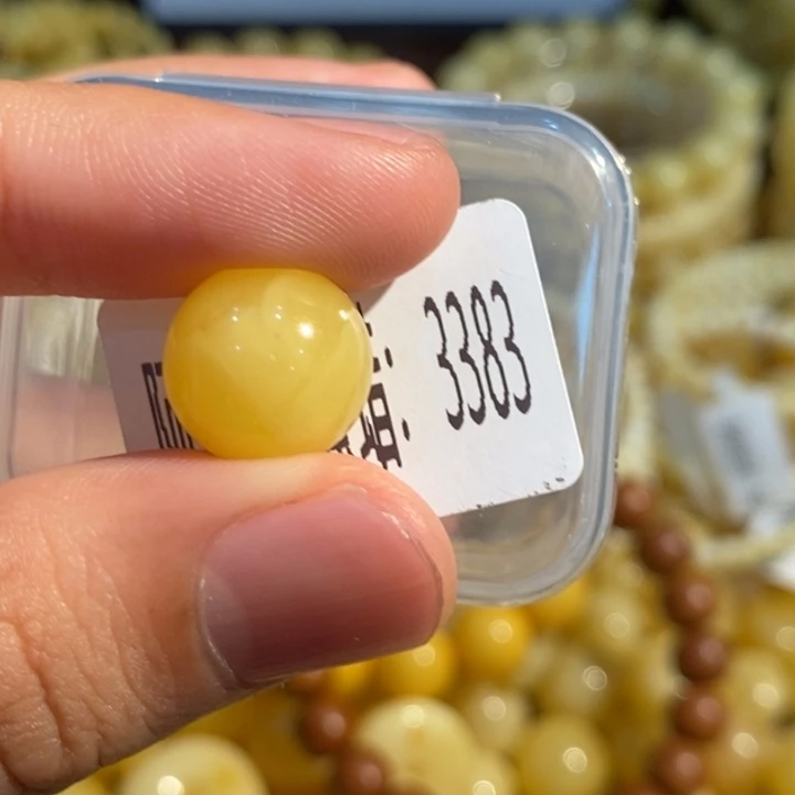 琥珀未镶嵌珠宝奇石3383