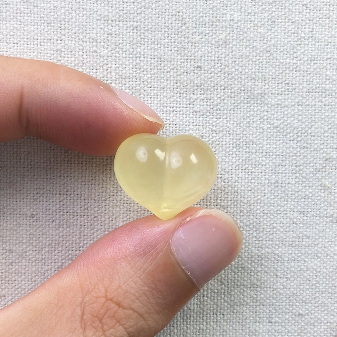 琥珀未镶嵌珠宝奇石屁桃