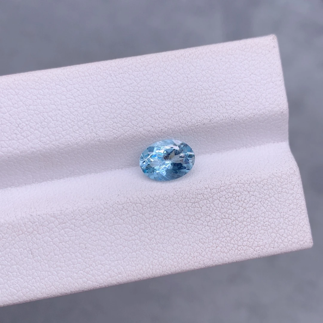 蓝宝石裸石1.01克拉圣玛利亚