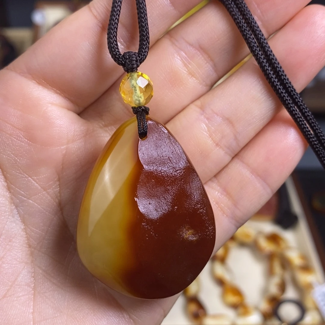 蜜蜡裸石未镶嵌梦**涵大漠