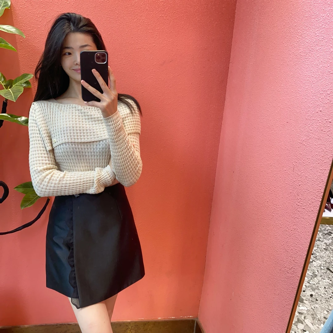 （默茗服装）细闪大翻领一字肩针织