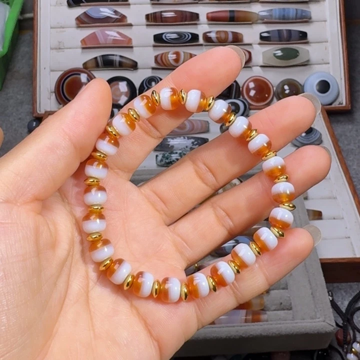 小***宝玛瑙/玉髓颈饰未镶嵌