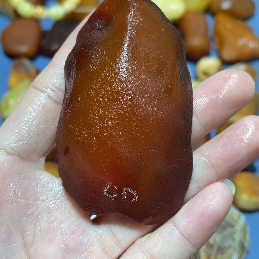 宇****未镶嵌定制蜜蜡随形
