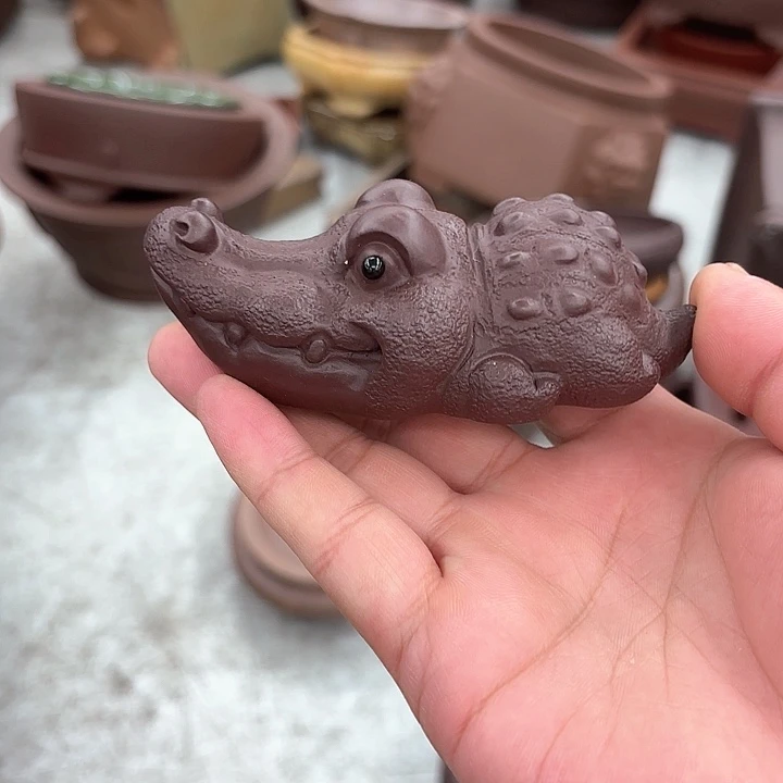 紫砂花盆紫砂的颜色很好看