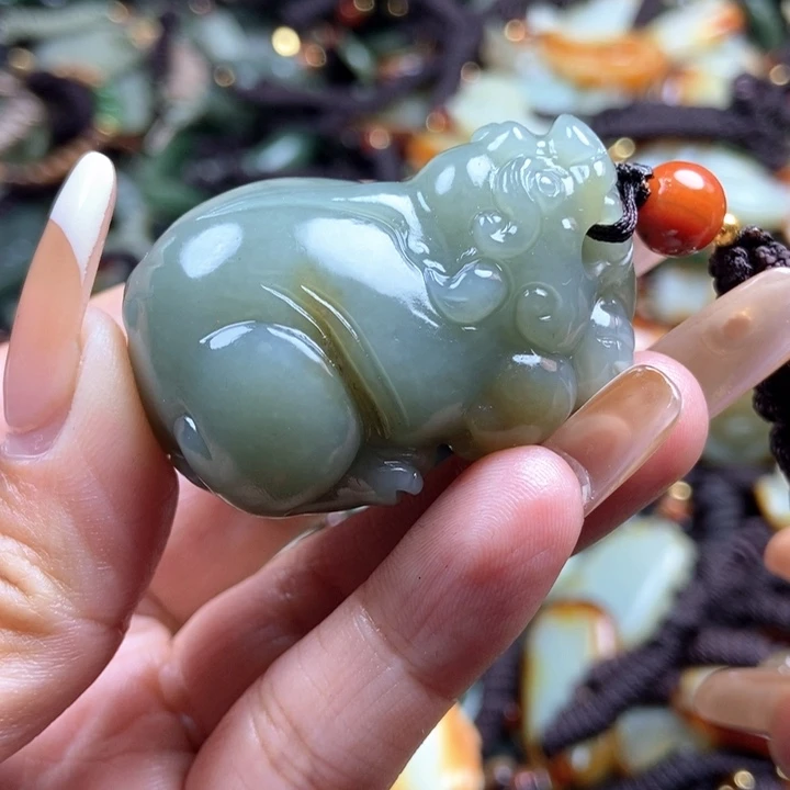 和田玉颈饰未镶嵌