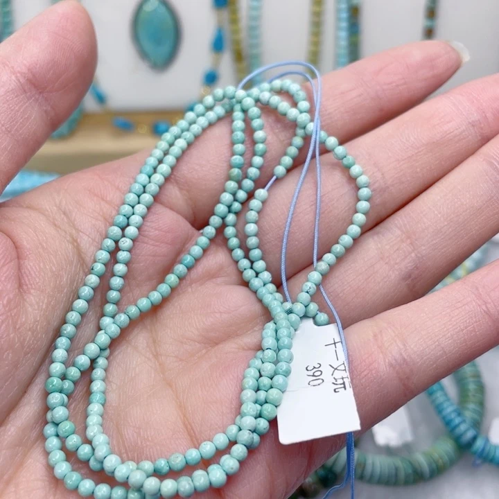 绿松石未镶嵌颈饰