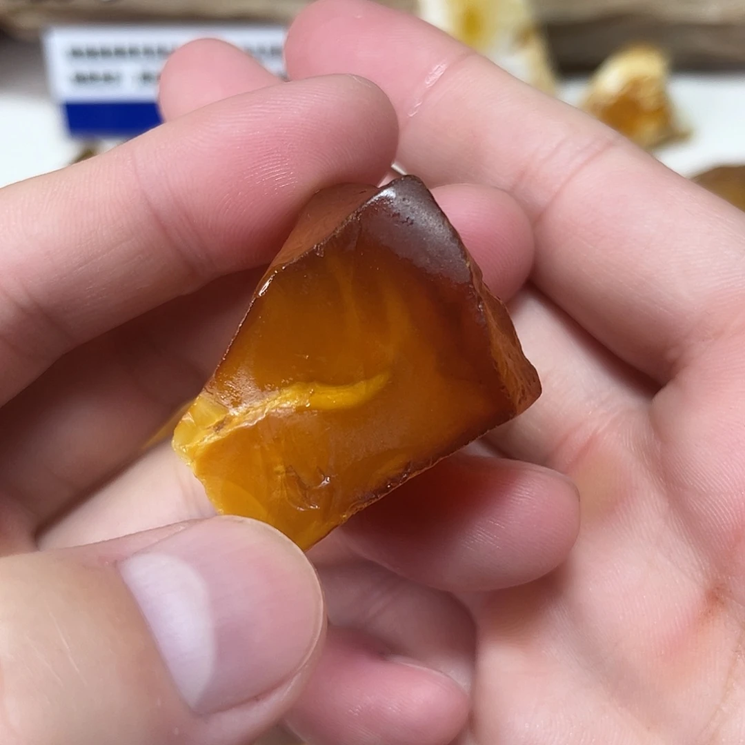 定制琥珀未镶嵌原矿蜜蜡