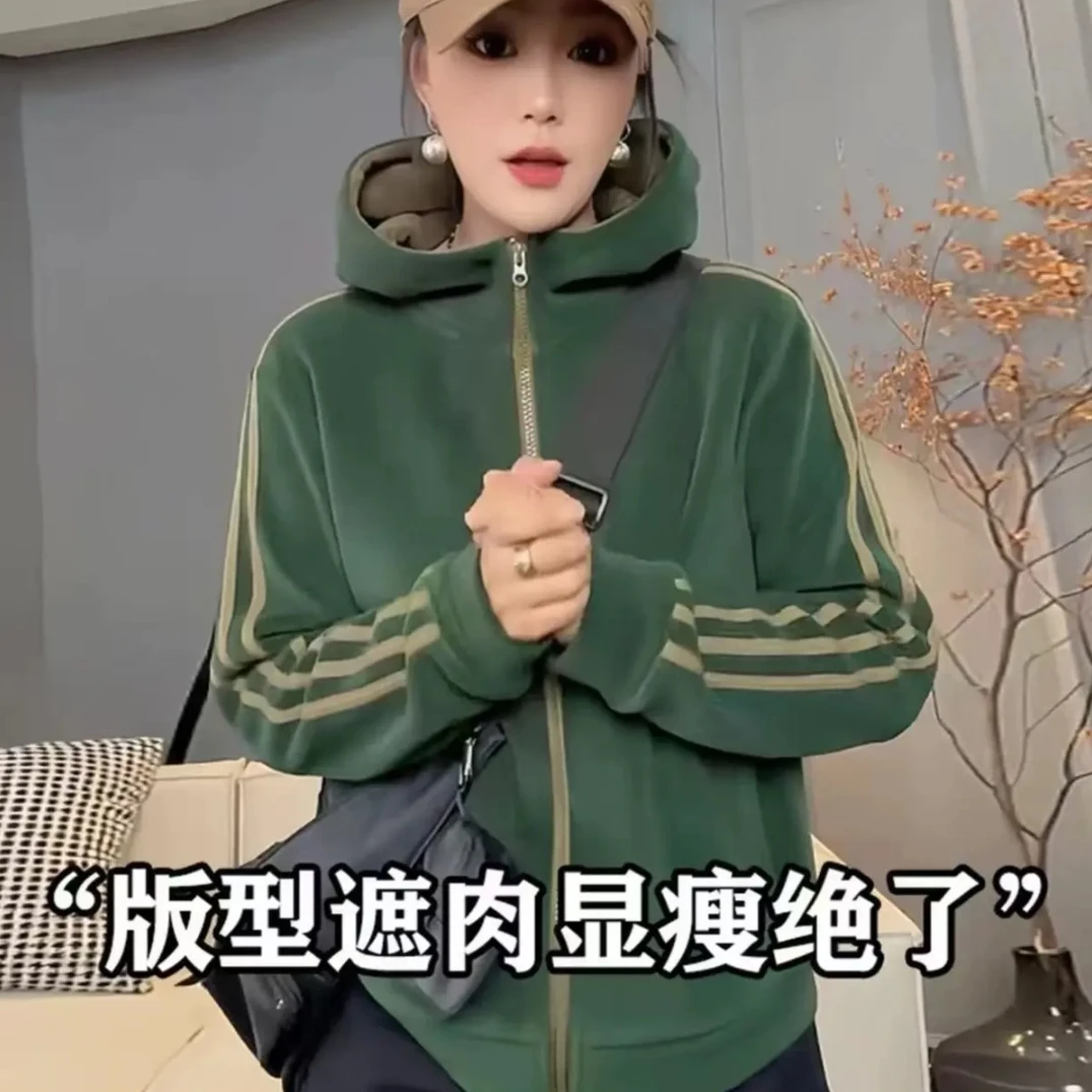 D1001秋冬季新款保暖常规款连帽女长袖短外套运动双面奥粒绒加厚