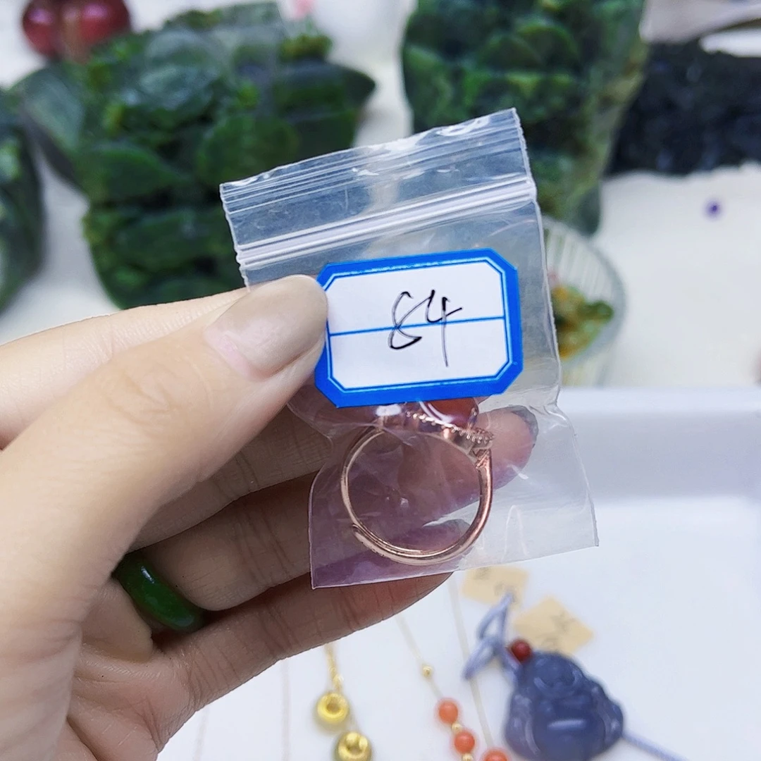 张***娘和田玉（糖玉）未镶嵌珠宝半成品