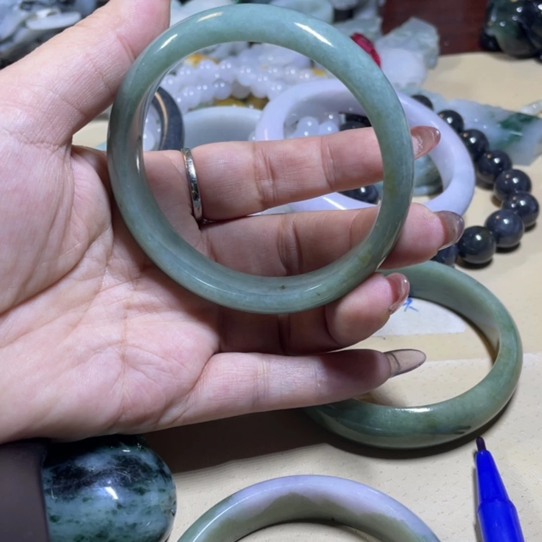【闪购商品】未镶嵌手镯翡翠