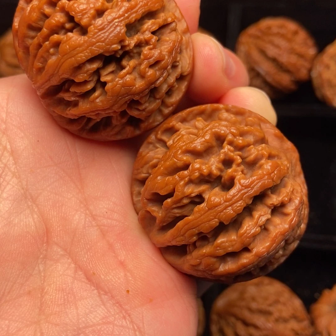 文玩核桃把件秦岭山脉核桃