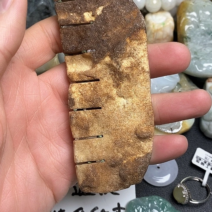 翡翠未镶嵌颈饰天然翡翠100