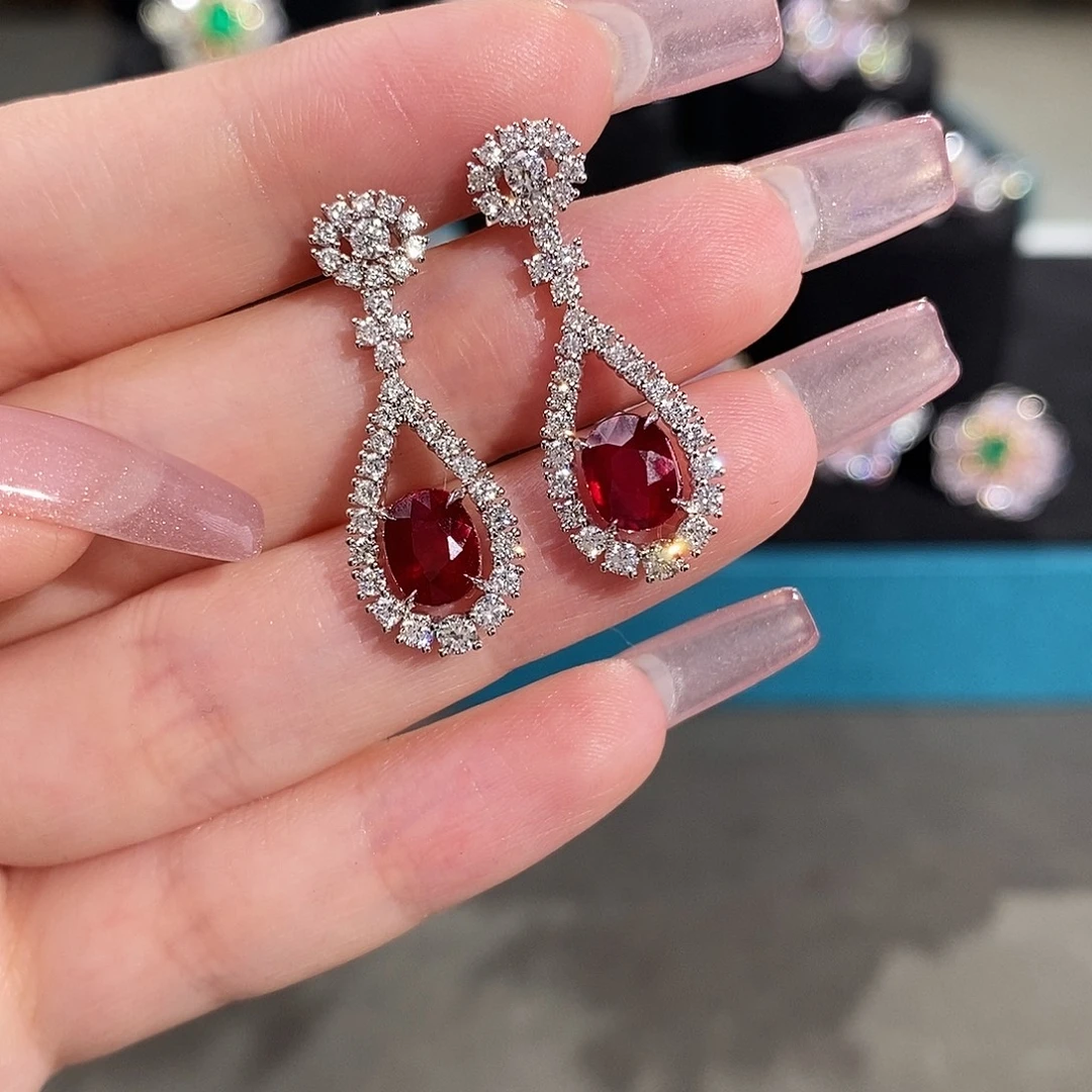 18K金镶嵌耳饰红宝石3.94ct无烧鸽血红aigs