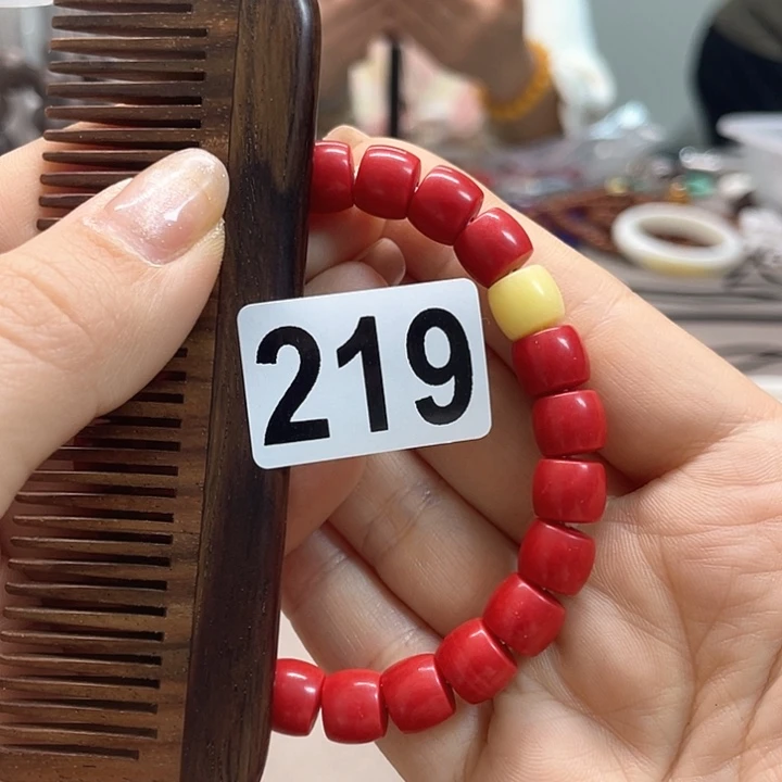 大果紫檀（缅甸花梨）时**客