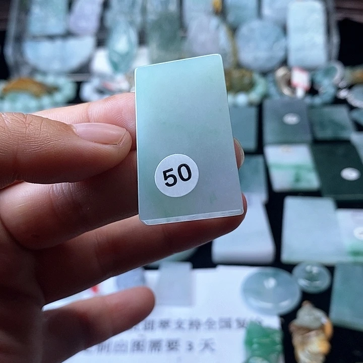 定制翡翠未镶嵌别**鹊翡翠的