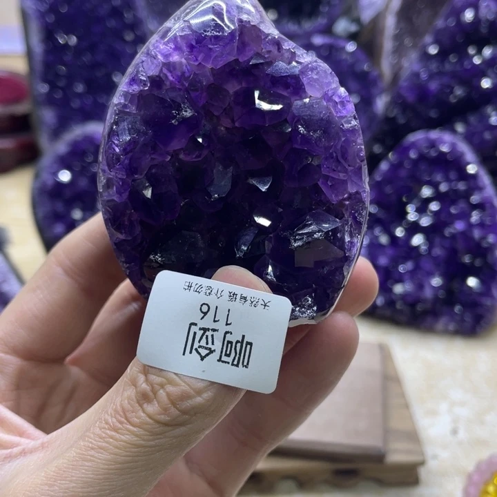 未镶嵌大型摆件（非配饰）紫晶