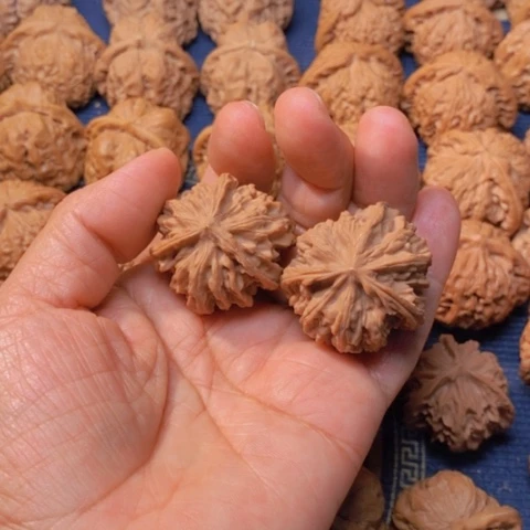 【闪购商品】吊坠文玩核桃锤*?三棱37