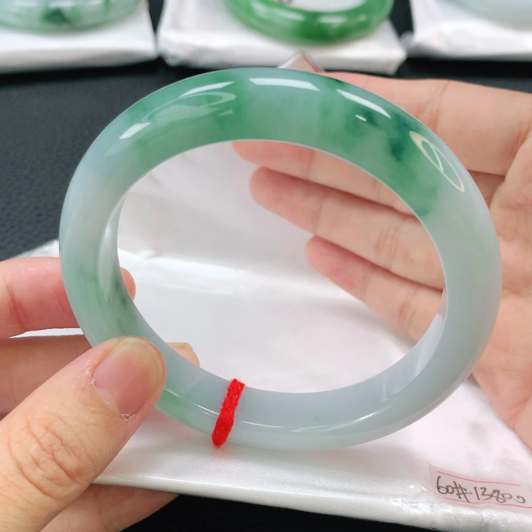 未镶嵌手镯翡翠缅甸60