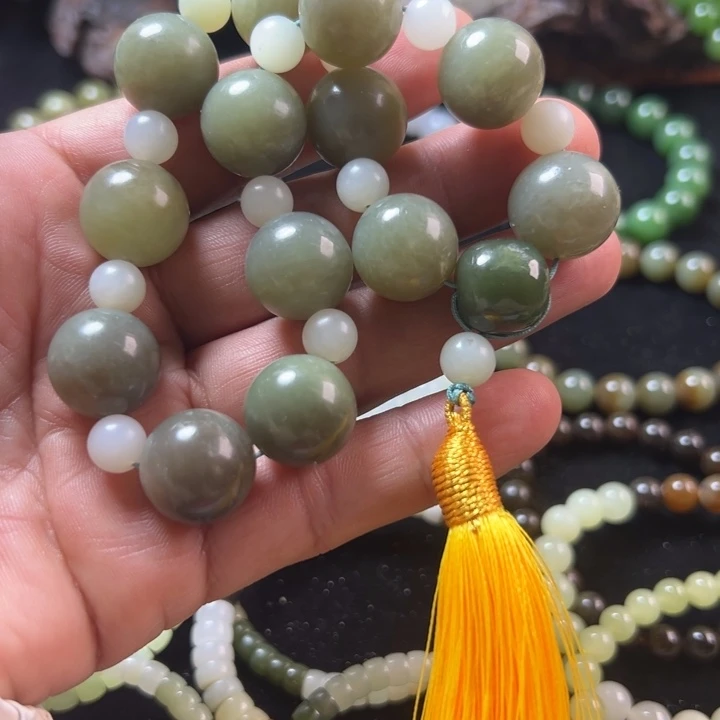 和田玉（糖玉）未镶嵌手链