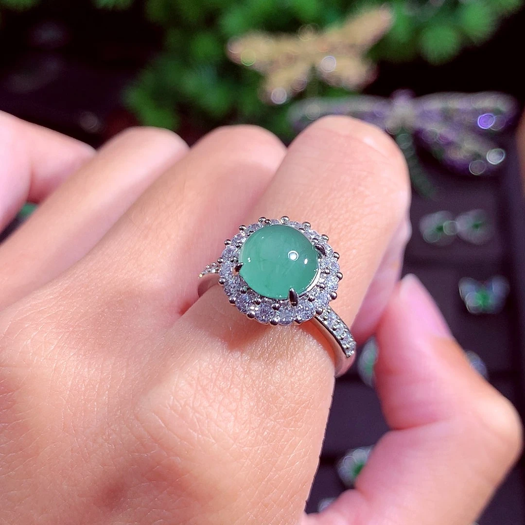 颈饰未镶嵌翡翠天然