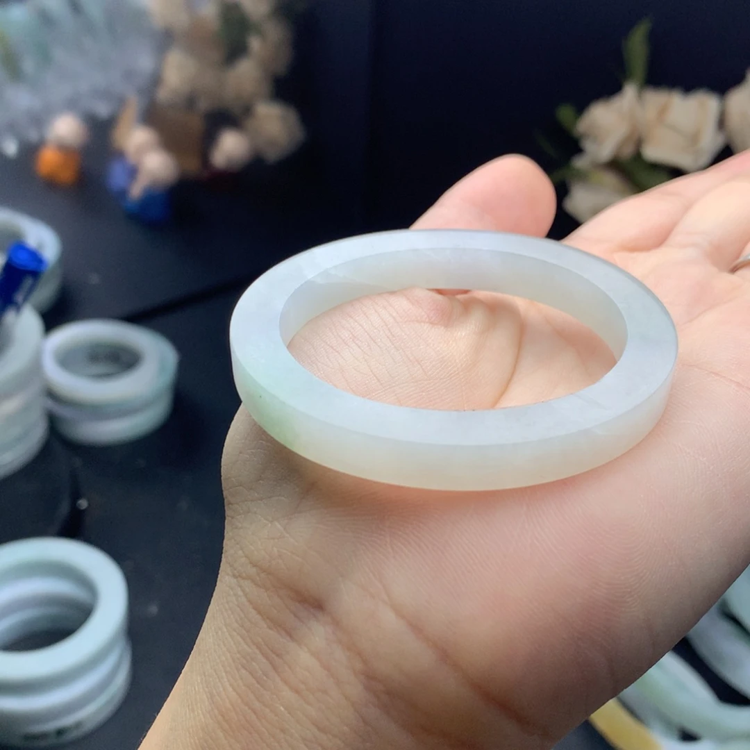 未镶嵌翡翠手镯定制翡翠50-52