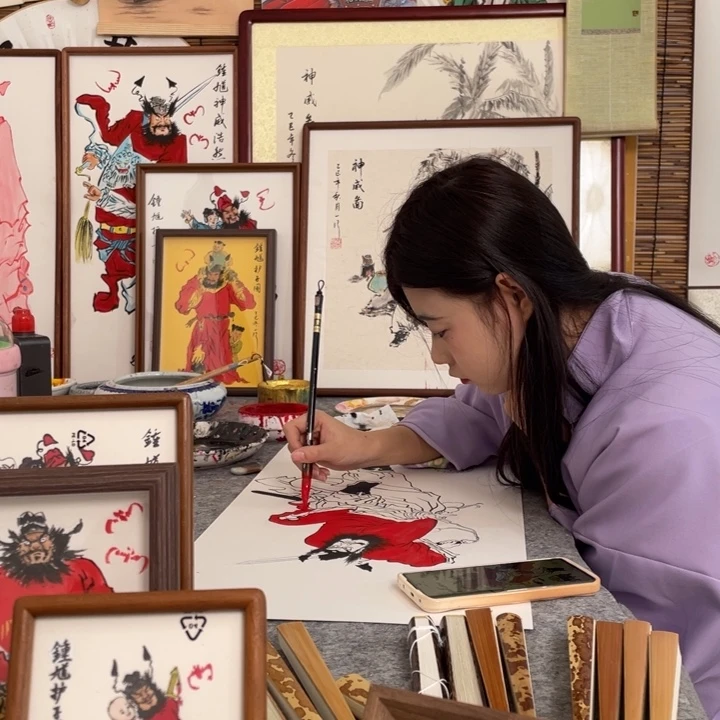 子***赫国画李老师李老师梅妃