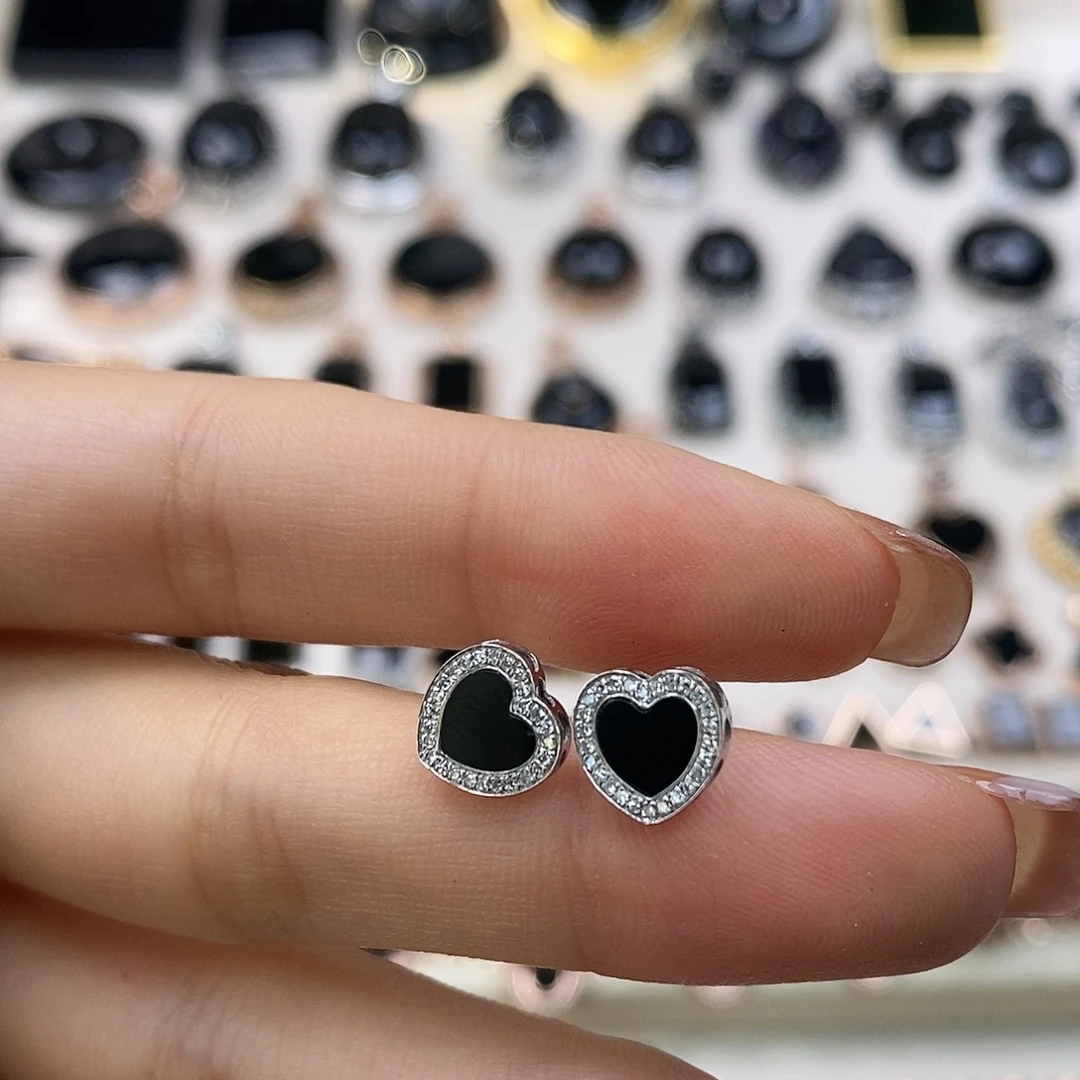 翡翠18K金镶嵌耳饰