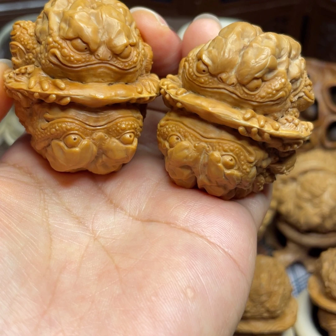 亮辈辈富金蝉蛤蟆头核桃