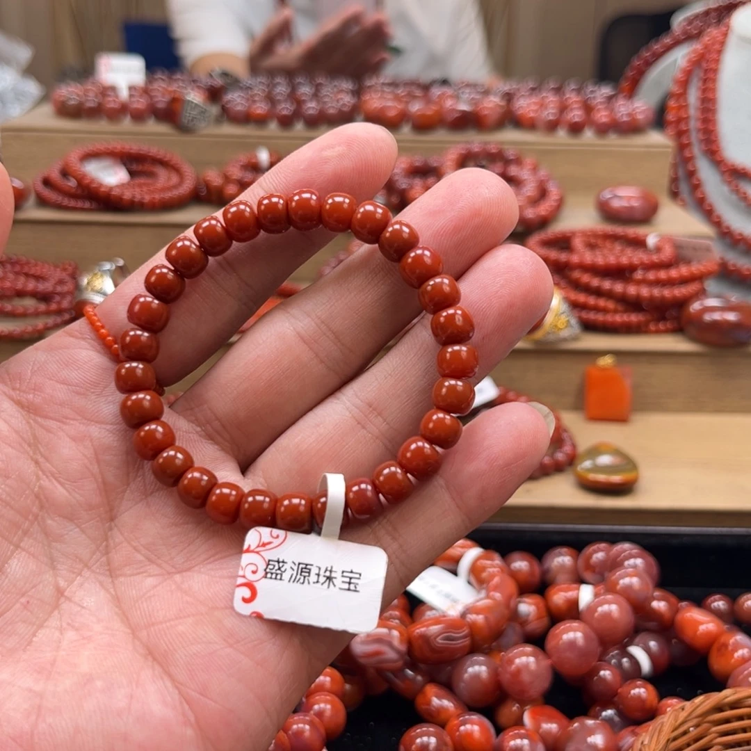 饭***闲南红玛瑙未镶嵌手链