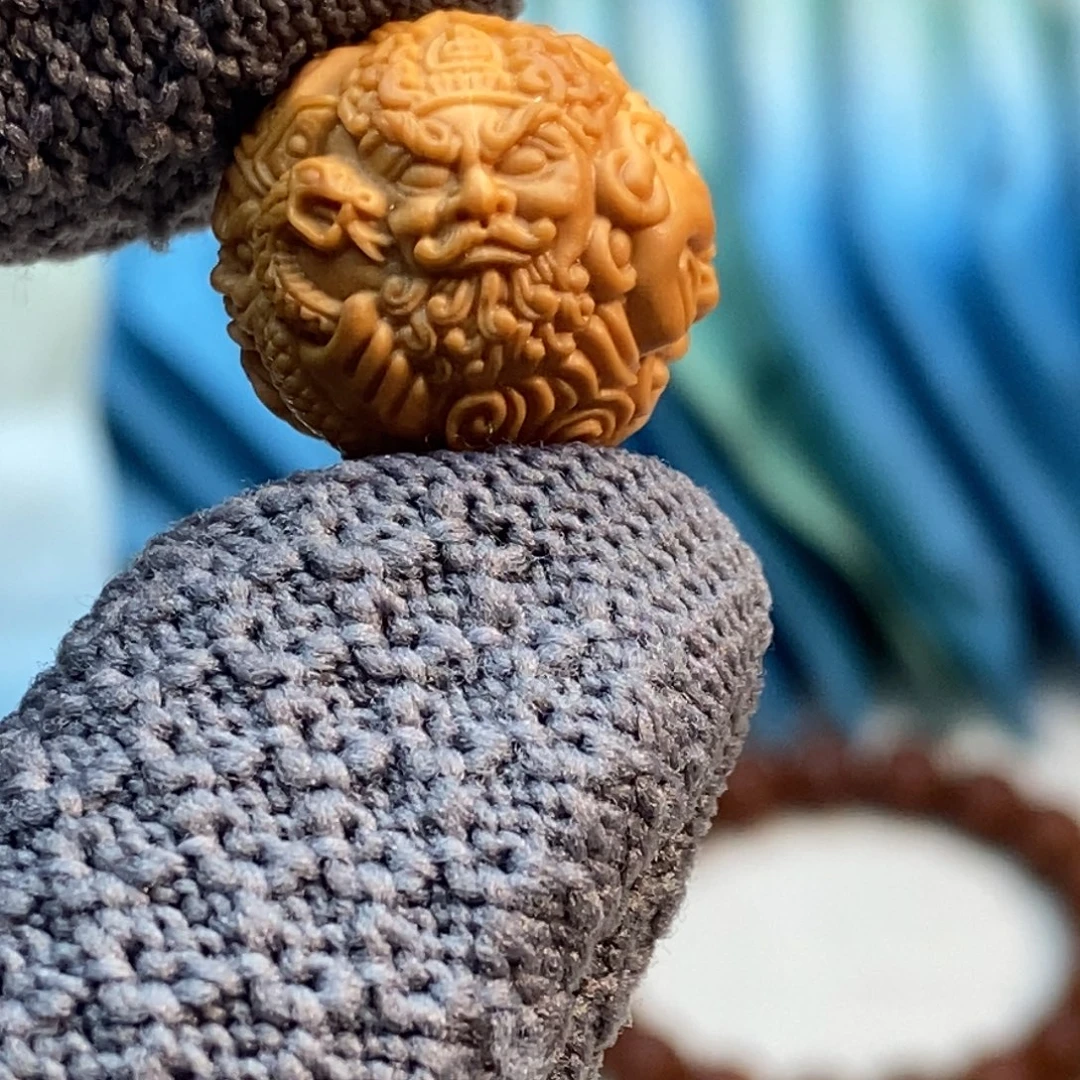 猴头核桃把件精修四大天王