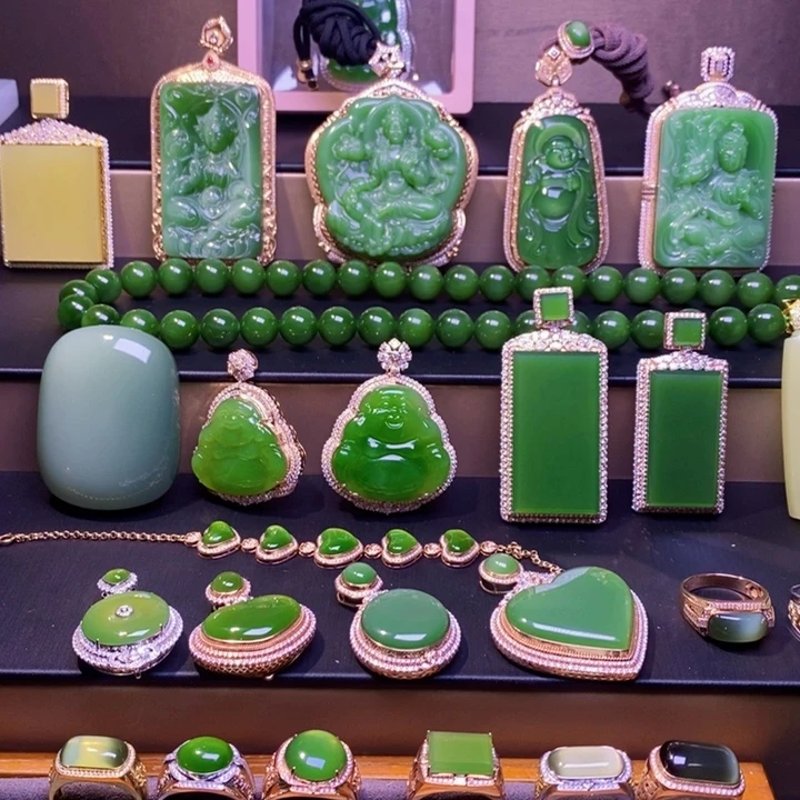 和田玉未镶嵌挂件