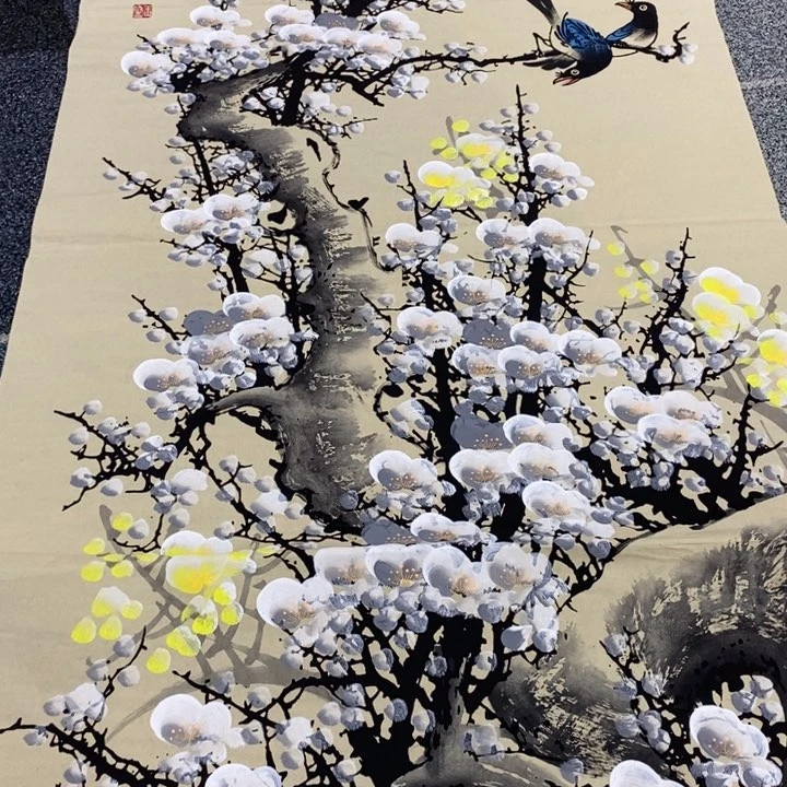 手绘作品等多种形式进行