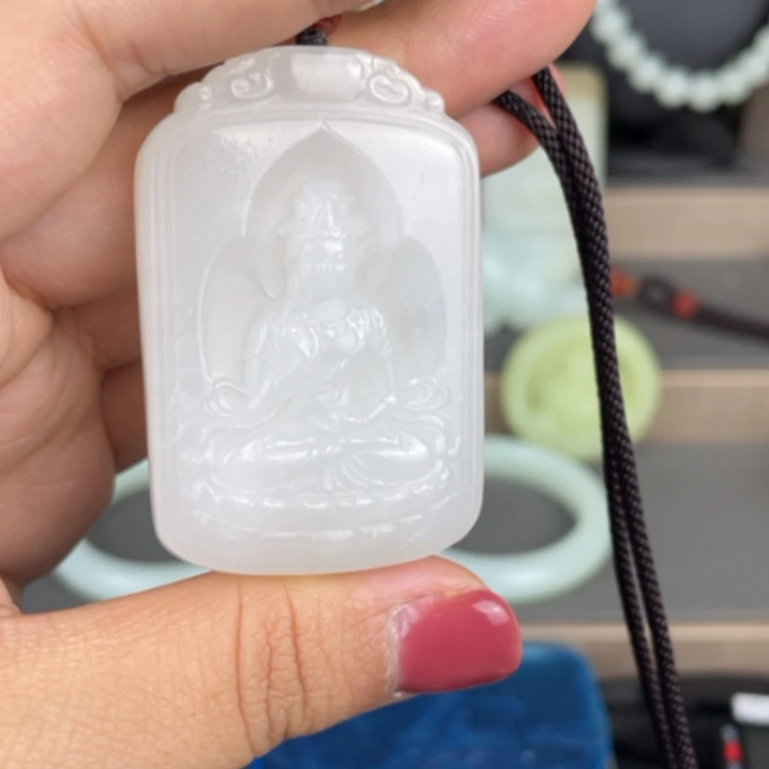 【闪购商品】颈饰未镶嵌和田玉