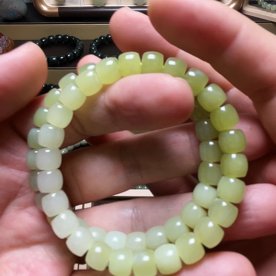 和田玉未镶嵌手串