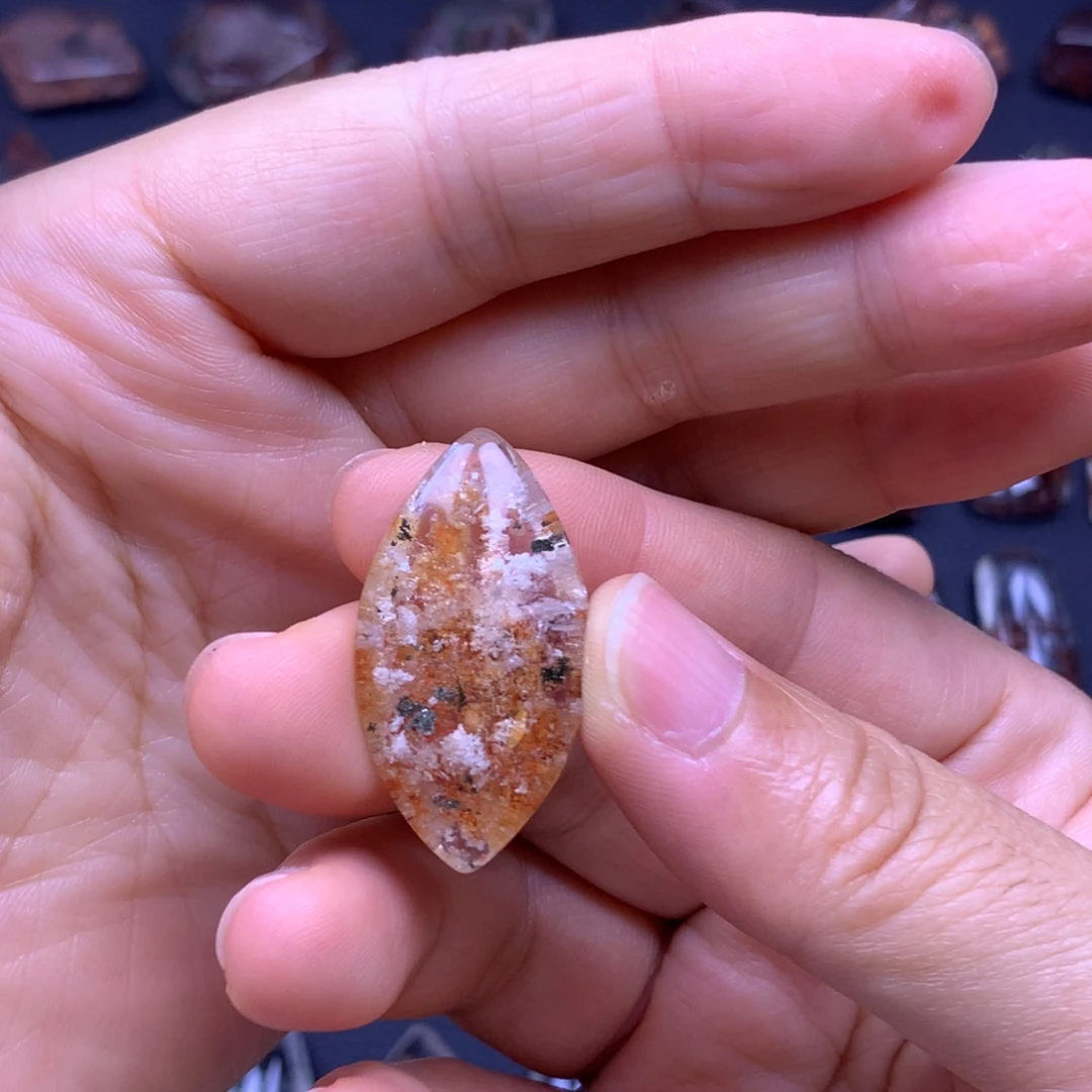 非金属花岗石四季幽灵吊坠